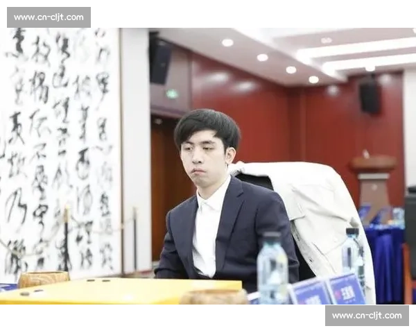 围甲第三轮王星昊逆转屠晓宇,许皓鋐弃子制胜;围乙朴文垚爆冷负赖均辅 围甲第三轮王星昊逆转屠晓宇,许皓鋐弃子制胜;围乙朴文垚爆冷负赖均辅