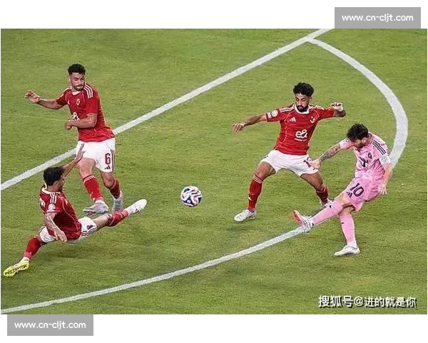 门神对决！世俱杯揭幕战梅西哑火，乌斯塔里扑点 + 谢纳维神扑献零封